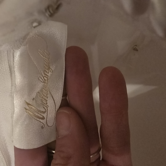 Michelangelo wedding dress size 6 - Picture 2 of 13